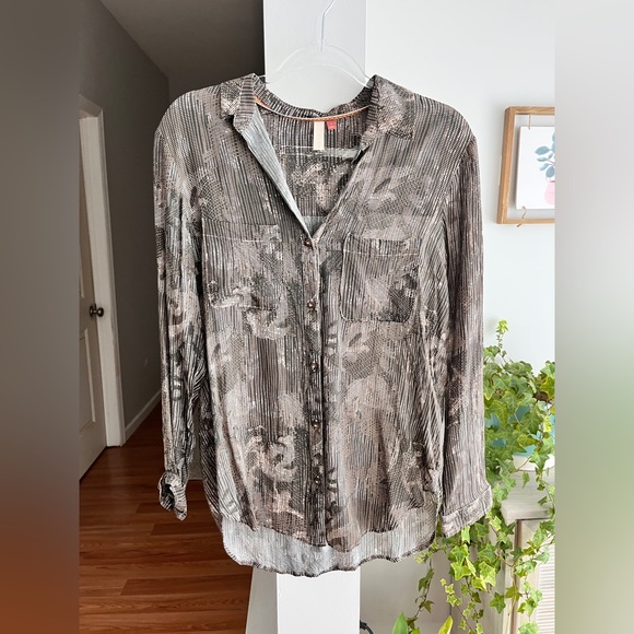 ANTHROPOLOGIE PILCRO Snakeskin Print Button Down Long Sleeve Top - Picture 1 of 3